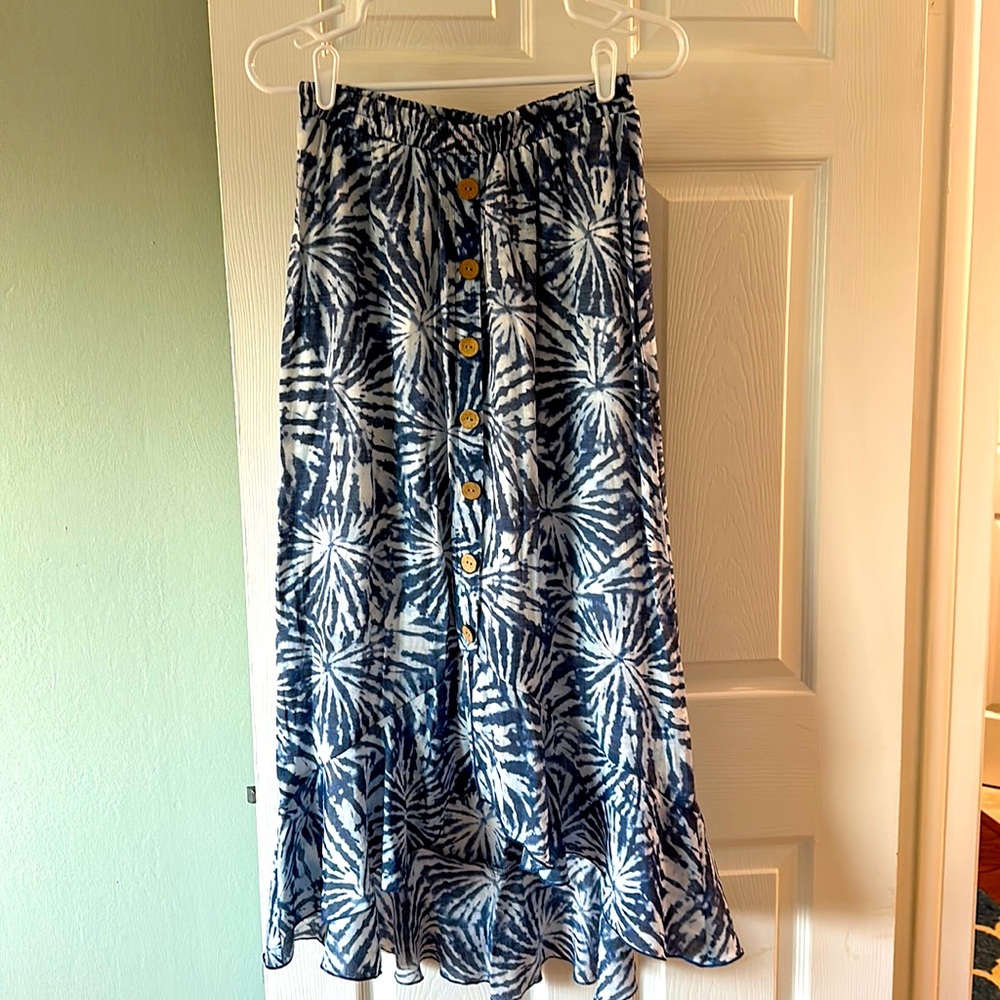 AGB Small Blue and White Tie Dye design asymmetrical skirt with liner.